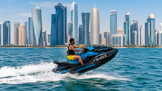 Doha: Höghastighets Jetski-tur med utsikt över stadens silhuett