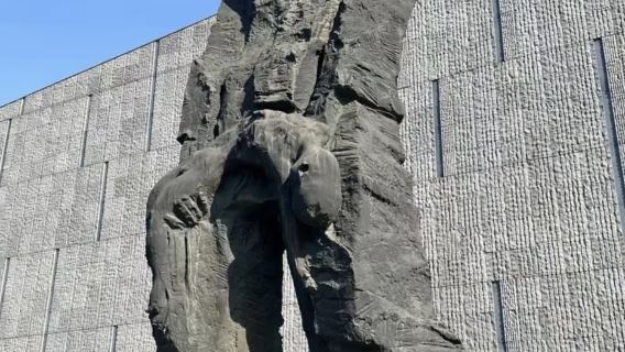 Memorial Mangsa Pembunuhan Beramai-ramai Nanjing oleh Tentera Jepun + Muzium Nanjing lawatan sehari termasuk tiket masuk
