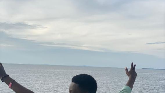 Kampala: Guided City Walking Tour with Gaddafi Mosque