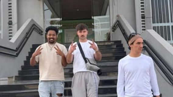Guided City Tour with Lunch and Dinner