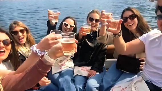 Lake Como: Villas Photo Tour with Prosecco & Music