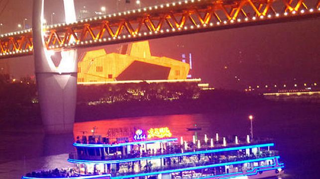 【重慶兩江遊船票】夜景遊船票<電子票>無需取票 刷身份證登船 洪崖洞/朝天門碼頭登船 金碧多船型可選