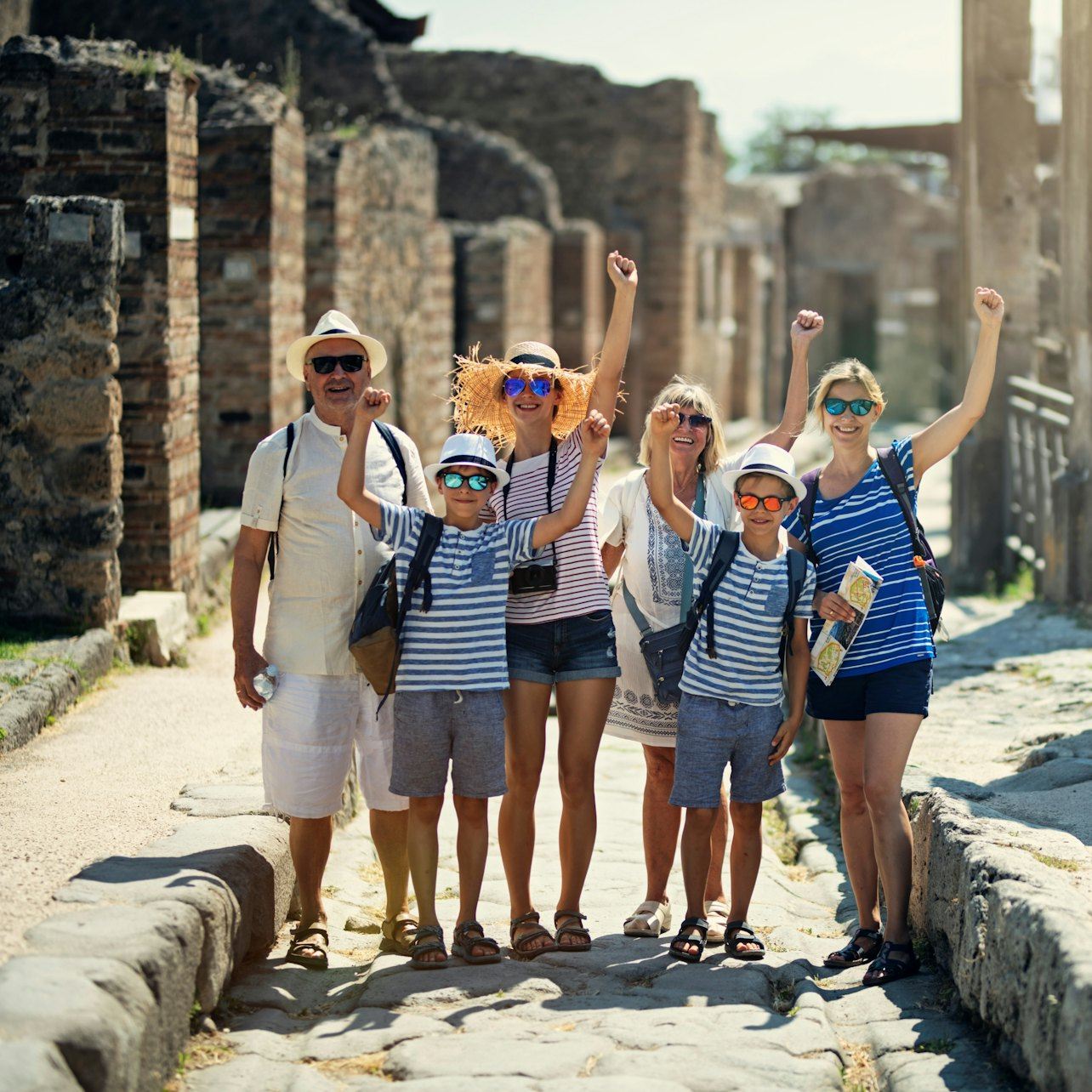 Pompeii & Herculaneum: Small Group Guided Tour with Lunch