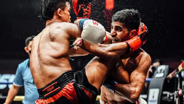 曼谷頂級拉差丹儂拳擊場的泰拳之夜