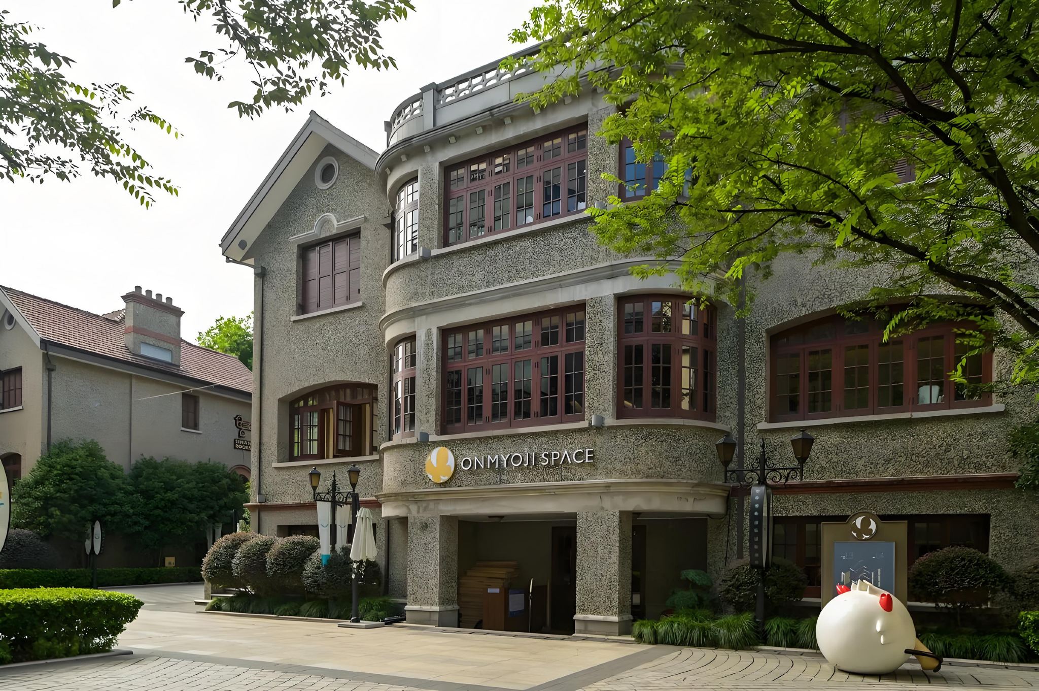 Shanghai Tianzifang + Sinan Road + 1933 Old Millfun Day Tour (Old Shanghai Memory Journey)