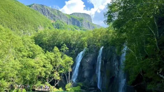 二道起止飛躍長白＋馴鹿園＋漂流＋北坡長白山天池景點一日遊 2–6 人團