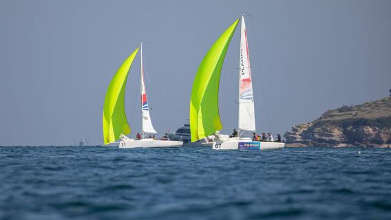 Xiamen Wuyuan Bay Sailing Boat Experience - 28-Foot Sailing Boat Adventure with Sail Raising and Self-Steering Fun