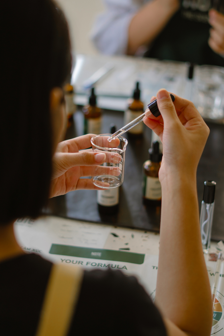 NOTE - The Scent Lab 胡志明市香水製作工作坊