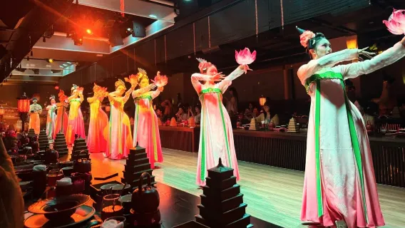 Xi'an Xiangrui Furong Banchetto - Un'esperienza immersiva nello splendore estetico della corte imperiale Tang di mille anni fa