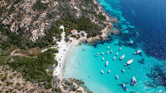 Olbia: Maddalena Archipelago Boat Tour with Minibus Transfer
