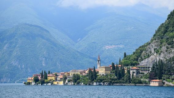 Ab Mailand: Tagestour zum Comer See mit Essen und Wein