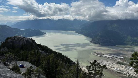 Squamish: Stawamus Chief Guided Hike