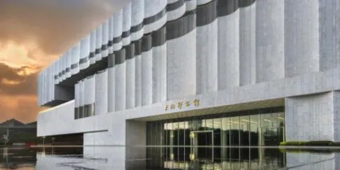 上海博物館東館 深度人工講解1.5H(含耳麥)
