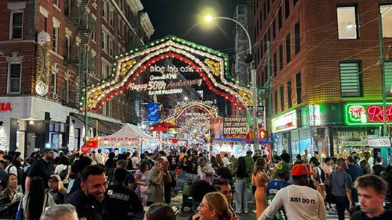 Tour della mafia e del cibo locale di New York City condotto dalle guide della polizia di New York