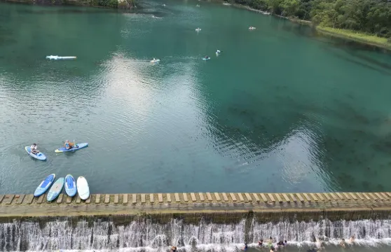 廣西防城港十萬大山布透温泉+國家森林公園一日遊可中英文服務