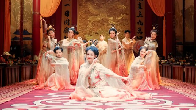 重慶慶渝宴・宮廷饗宴プライベートルーム(宮廷様式の再現+没入型儀式感+視聴覚の饗宴+帝王の楽しみ)