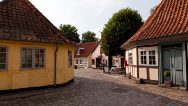 Round-trip from Copenhagen to Odense - In-depth Danish Cultural Tour with Hans Christian Andersen Fairy Tale Theme