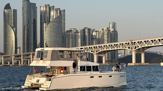 Busan Jacht|Privé|Jachtrondvaart|Haeundae|Gwangalli|Het is een jacht.