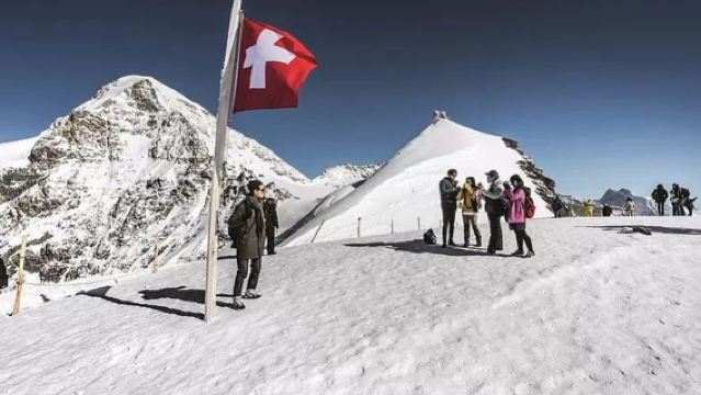 Lawatan Sehari ke Jungfrau Switzerland dengan Pemandu Pelancong Berbahasa Cina/Boleh Naik/Turun di Lokasi Berbeza/Berlepas dari Pelbagai Tempat