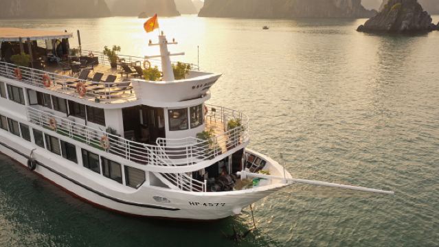 2 Days 1 Night Lan Ha Bay Cruise