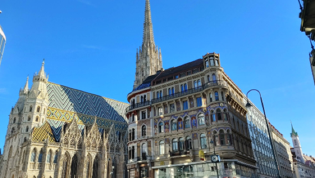 奧地利維也納-霍夫堡-美泉宮-市區景點任選【中文包車自由行】