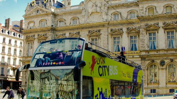 Lyon: Hop-on-Hop-off-Bus-Tour