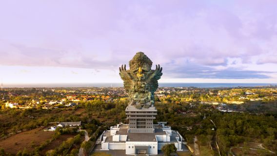 Prywatna wycieczka helikopterem po Bali z Nusa Dua – 10 min (GWK i wybrzeże Uluwatu)