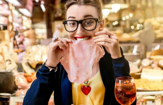 博洛尼亞鐘樓與藝術藏品 + 品嚐體驗