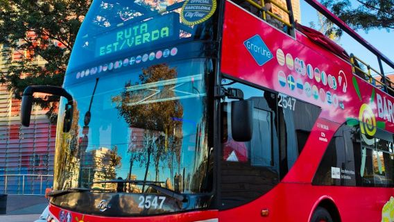 Barcelona: City Tour Hop-on Hop-off Bus + Eco Catamaran Cruise