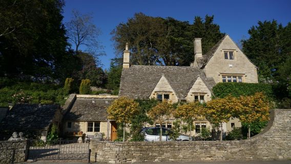 英國科茨沃爾德+倫敦比斯特購物村一日遊【童話小鎮+中文司機】