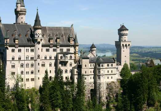 Neuschwanstein Castle: Day Trip from Munich + Roundtrip Transfer