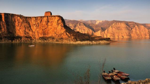 呼和浩特老牛灣黃河大峽谷旅遊區+昭君博物院1日遊2—6人跟團行程