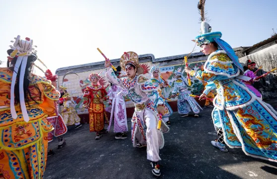廣東潮州古城潮湟英歌舞體驗館【古箏+潮劇+英歌舞表演+飲茶+小食】