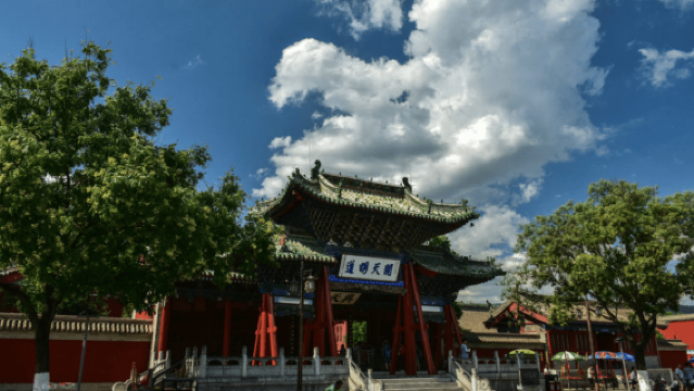 Xi'an: Maiji Grottoes & Fuxi Temple Day Trip by Bullet Train