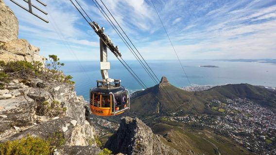 Cape Town: Table Mountain, Penguins & Cape Point Group Tour