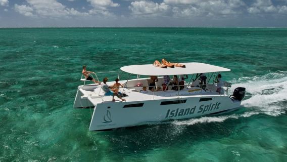Catamaran Mauritius: South East 5 Islands Catamaran Cruises