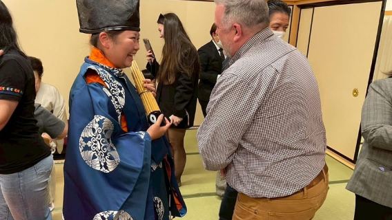 Besonderes Konzert der japanischen Kultur im Nagoya Noh Theater