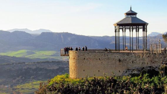 Ronda & Setenil de las Bodegas from Málaga: Guided Group Tour
