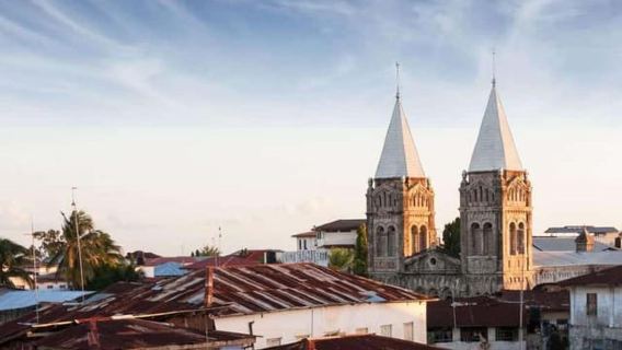ZANZIBAR: Pekan Batu, Pulau Penjara & Tebing Pasir Nakupenda