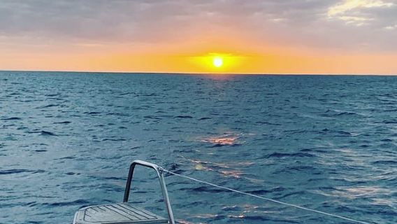 Grand Baie : cocktail et croisière en catamaran au coucher du soleil