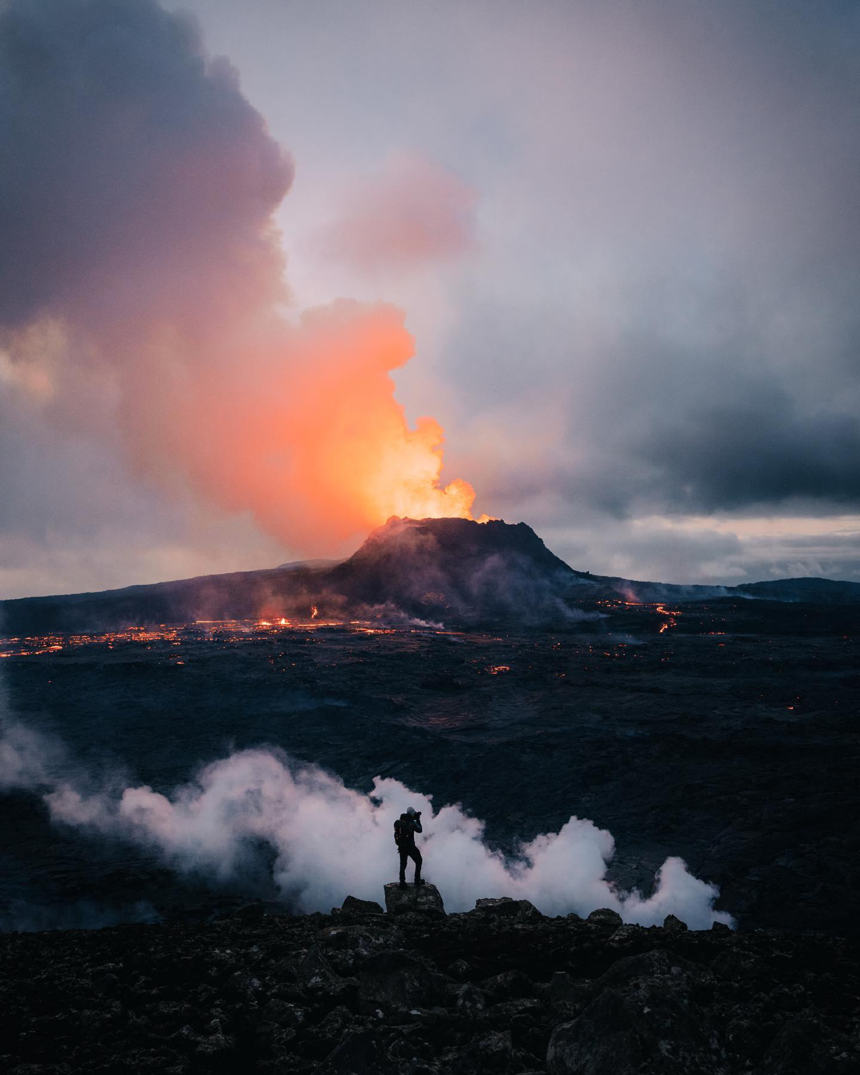 Iceland active volcano hiking 1-day tour: Lava field exploration, Reykjanes Peninsula, round-trip from Reykjavik by luxury bus