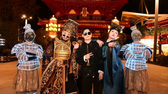 1-day tour to Emperor Qinshihuang's Mausoleum Site Museum (Terracotta Army) with Chinese/English guide and The Romantic Show of Xi'An performance