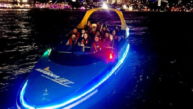 ท่าเรือดาร์ลิ่ง: ทัวร์เรือเจ็ทชมแสงสี Vivid ซิดนีย์