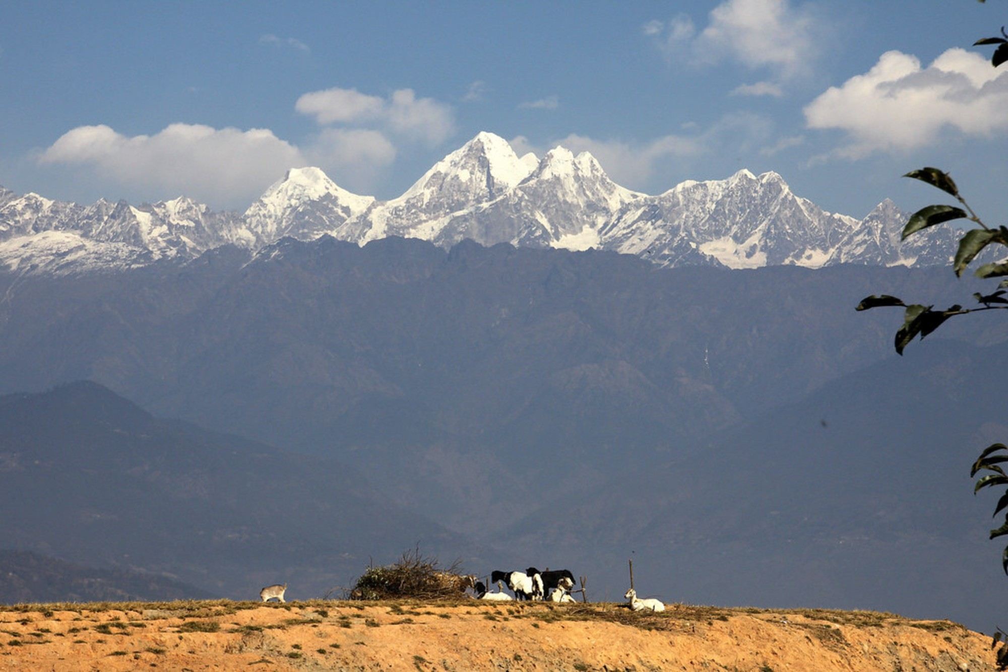 ทริปหนึ่งวันจากกาฐมาณฑุ: ชมพระอาทิตย์ขึ้นที่นาการ์คอทพร้อมวิวเอเวอเรสต์ ภักตปุระ และจังกูนารายัน
