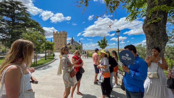 Madrid: Lawatan ke Toledo & Segovia dengan Katedral, Alcazar & Makan Tengahari