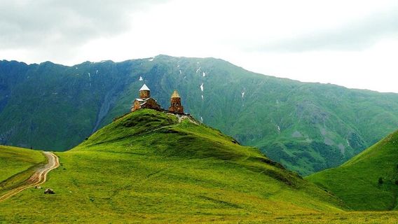 KazbegiTours