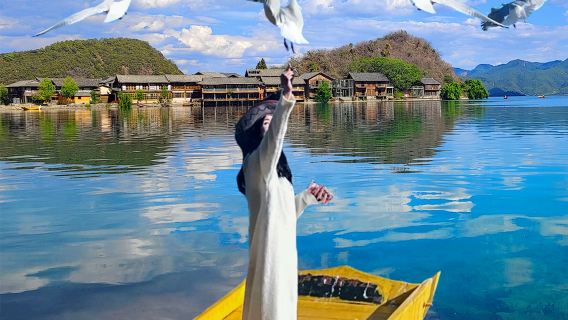 Lawatan Sehari Lijiang Lugu Lake [Pemandangan Panoramik + Perahu Tradisional + Pilihan Kumpulan 8 Orang Hiburan Tulen Tiada Membeli-belah]