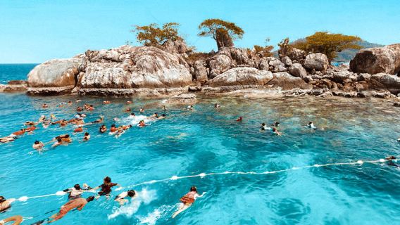 Viaggio in Thailandia: noleggio barche a Ko Chang per escursioni in motoscafo o nave grande e tour delle isole