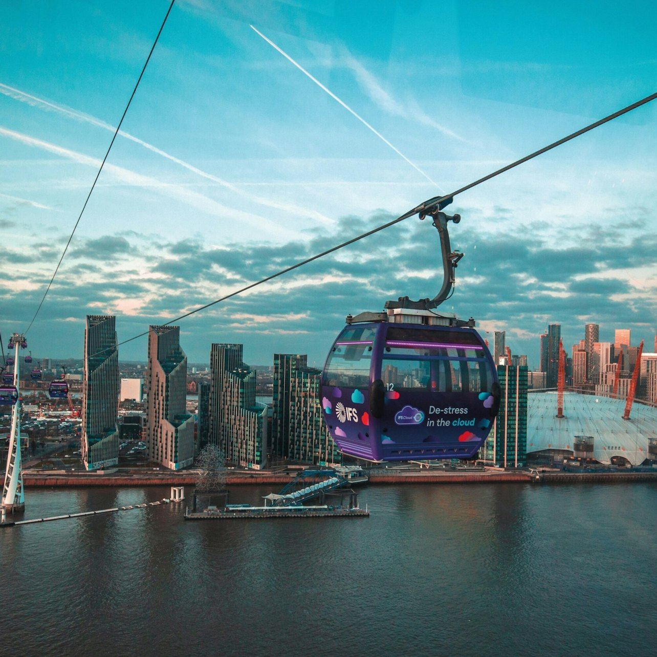 Singletrip Ticket: Uber Boat by Thames Clippers & IFS Cable Car