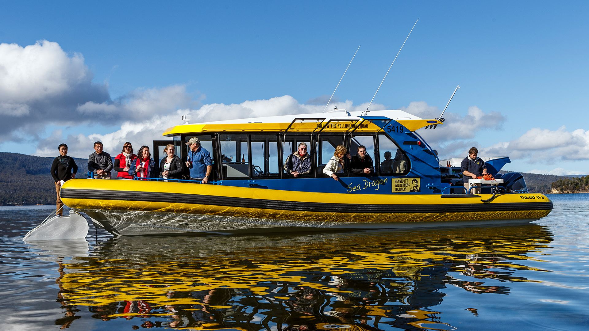 7.5-Hour Hobart Seafood Feast Cruise in Tasmania, Australia with Unlimited Seafood and Wine